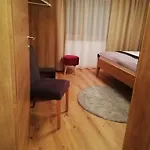 Dreilaerchenhaus 아파트 *